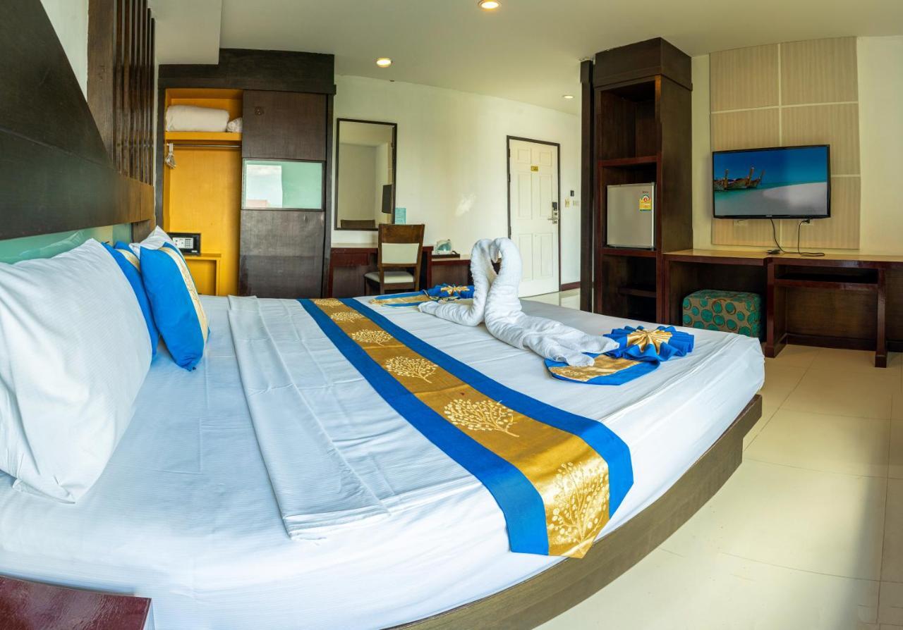 Blue Sky Patong Hotel Luaran gambar
